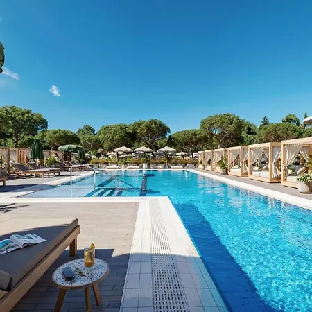 Pical Sunny By Valamar Hotel 2*