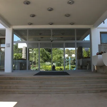 Hotel Pical Sunny By Valamar 2*